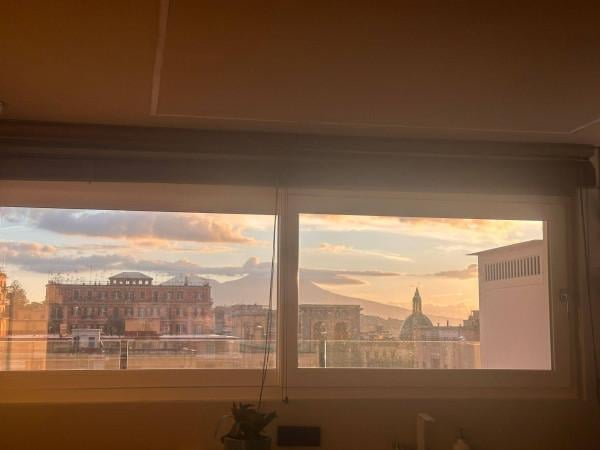 appartamento in vendita a Napoli in zona Chiaia