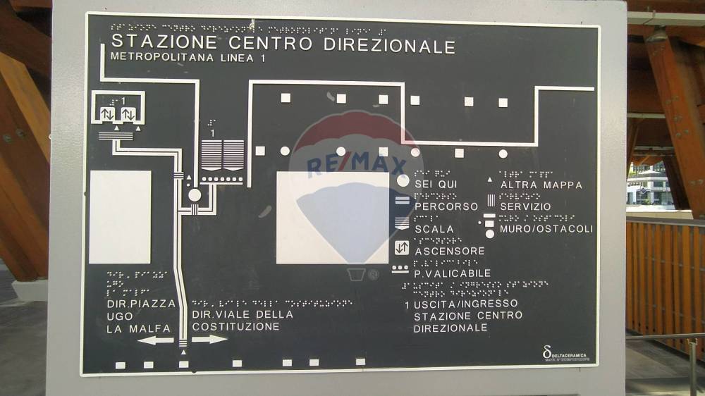 ufficio in vendita a Napoli in zona Poggioreale