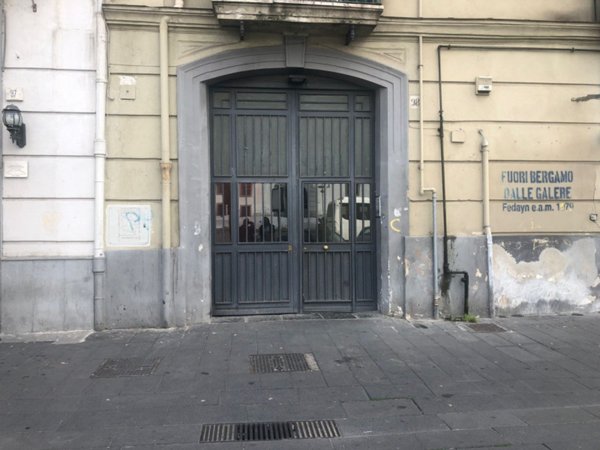 appartamento in vendita a Napoli in zona Pendino / San Giuseppe