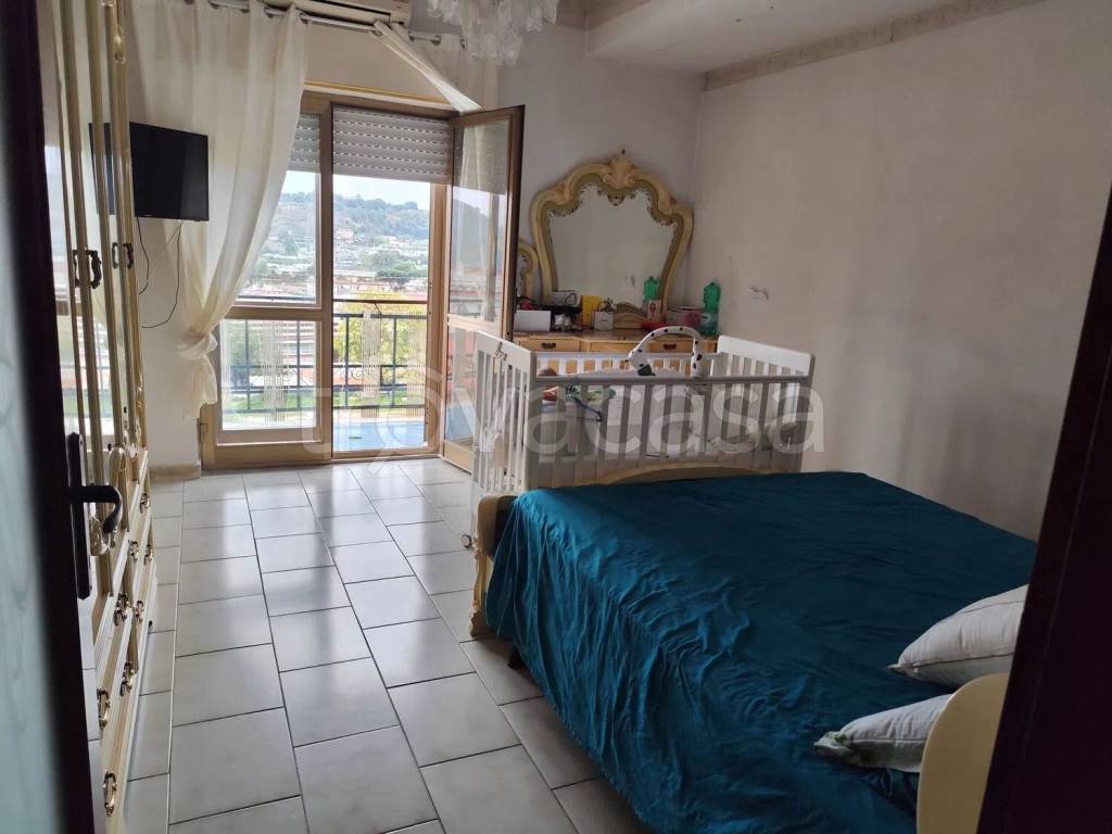 appartamento in vendita a Napoli in zona Bagnoli