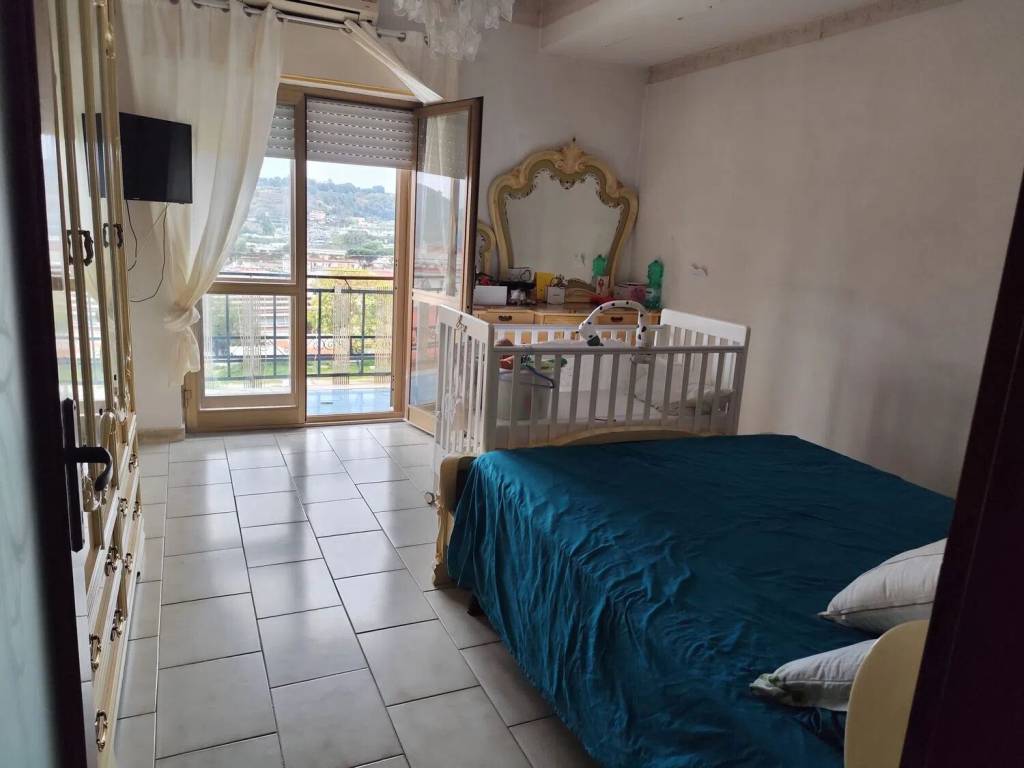 appartamento in vendita a Napoli in zona Bagnoli