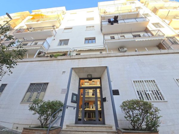 appartamento in vendita a Napoli in zona Capodimonte / Colli Aminei