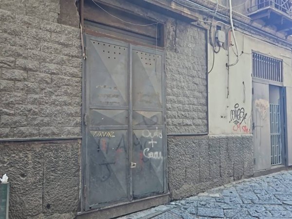 negozio in vendita a Napoli