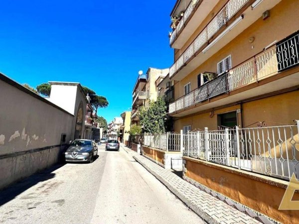 appartamento in vendita a Napoli in zona Chiaiano