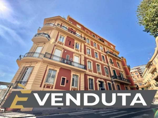 appartamento in vendita a Napoli in zona Vomero