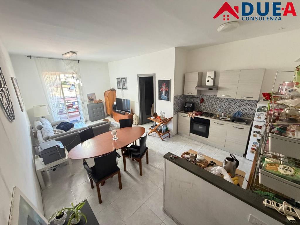 appartamento in vendita a Napoli in zona Pendino / San Giuseppe