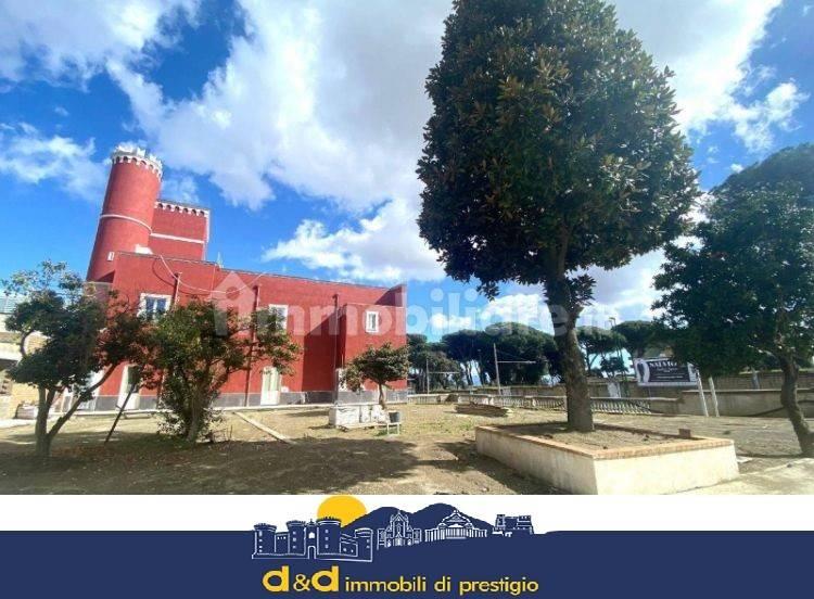 appartamento in vendita a Napoli in zona Camaldoli