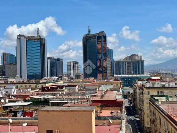 appartamento in vendita a Napoli in zona Vicaria