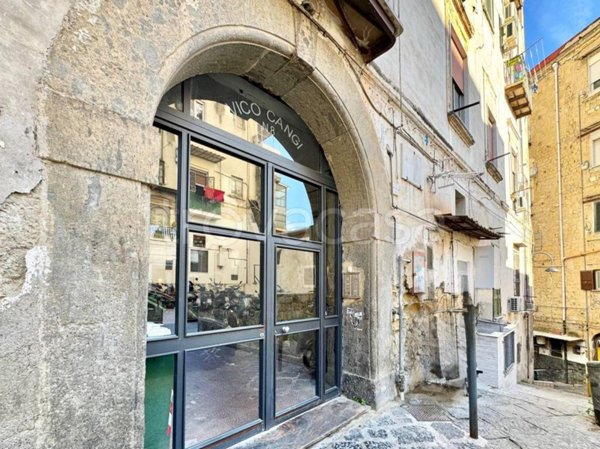 appartamento in vendita a Napoli in zona Stella