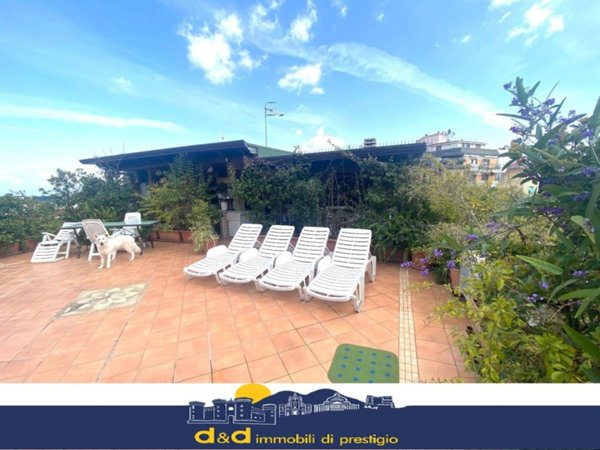 appartamento in vendita a Napoli in zona Arenella