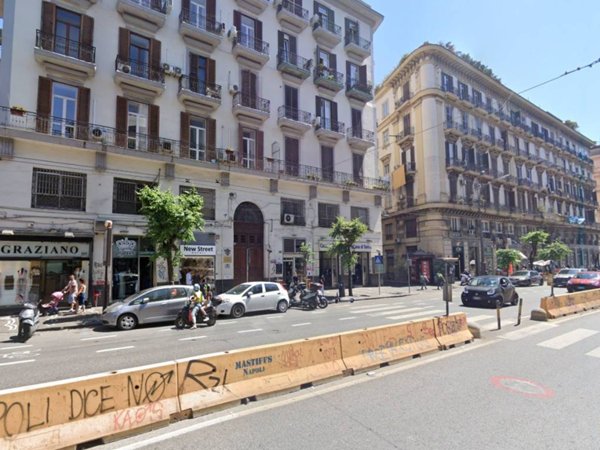 appartamento in vendita a Napoli in zona Pendino / San Giuseppe