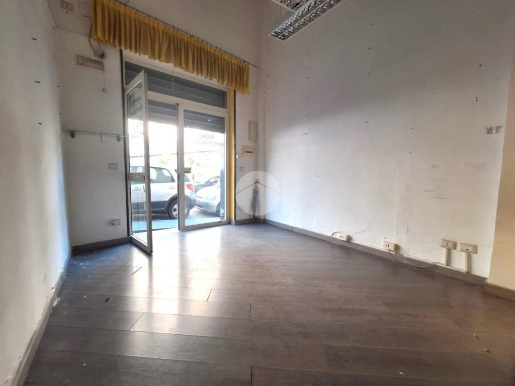 negozio in vendita a Napoli