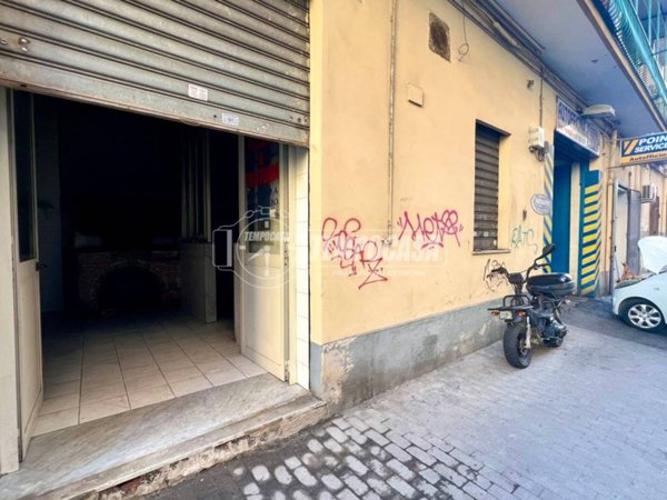 negozio in vendita a Napoli