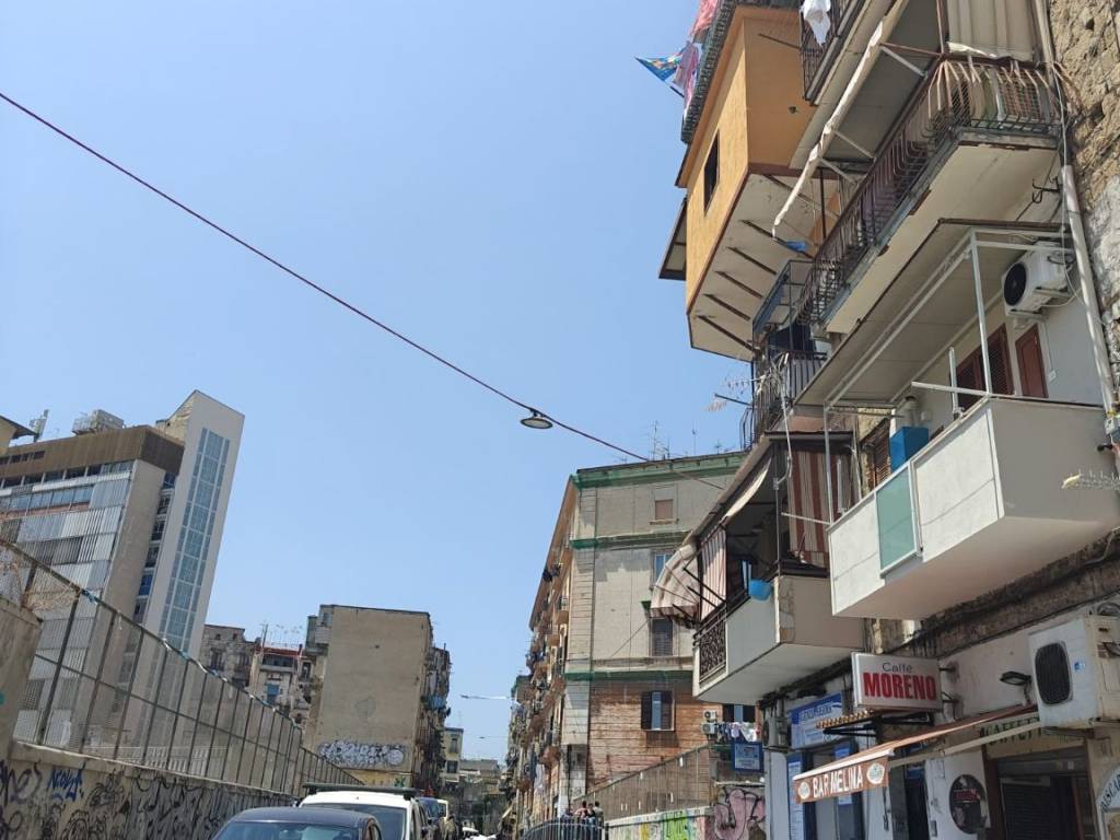 appartamento in vendita a Napoli in zona Mercato