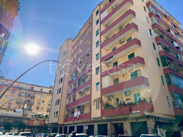 appartamento in vendita a Napoli in zona Fuorigrotta
