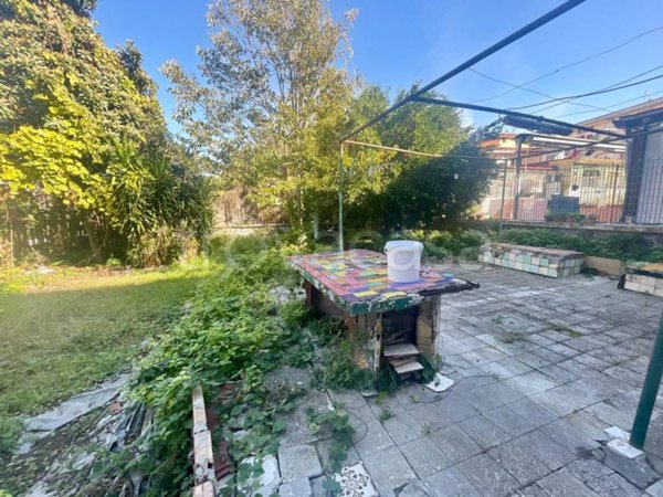casa indipendente in vendita a Napoli in zona Ponticelli