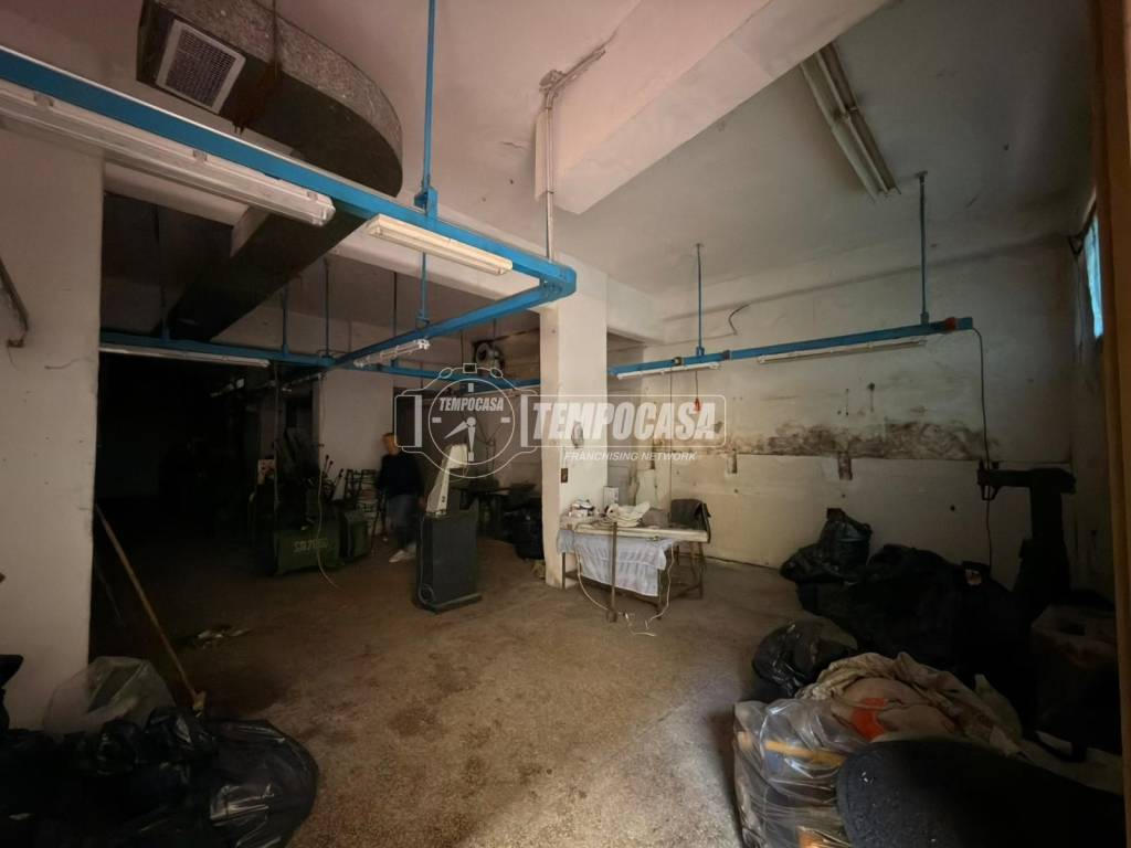 negozio in vendita a Napoli