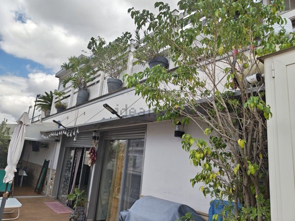 appartamento in vendita a Napoli in zona Poggioreale