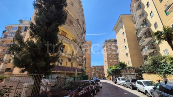 appartamento in vendita a Napoli in zona Arenella