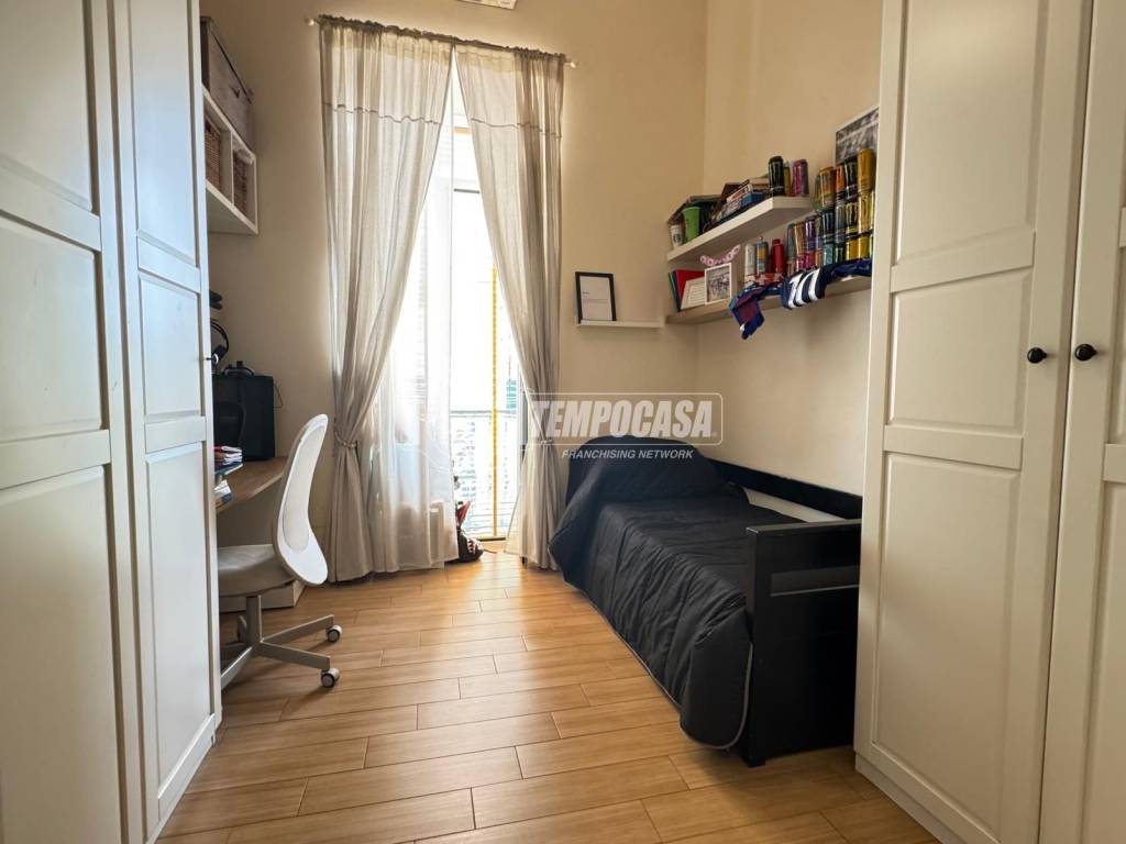 appartamento in vendita a Napoli in zona Bagnoli