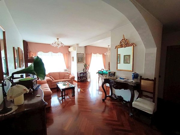 appartamento in vendita a Napoli