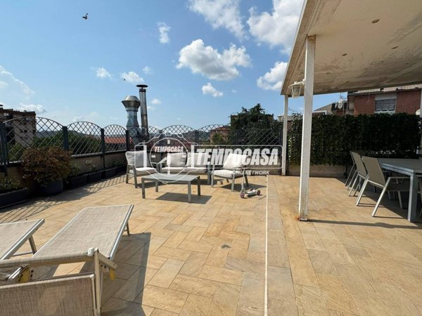 appartamento in vendita a Napoli in zona Fuorigrotta