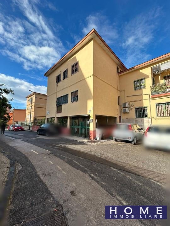 appartamento in vendita a Napoli in zona Soccavo