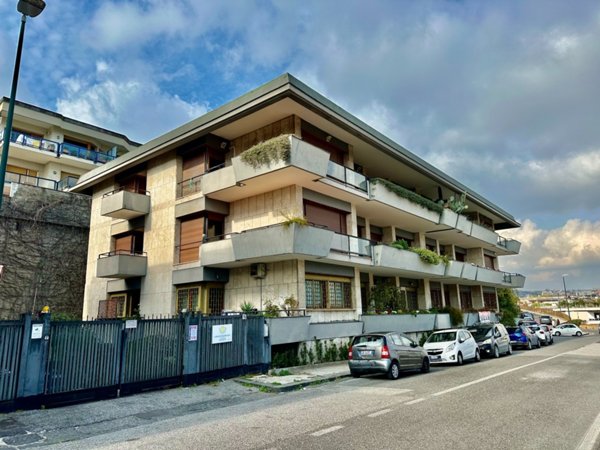 appartamento in vendita a Napoli in zona Posillipo