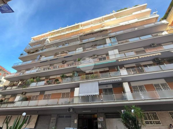 appartamento in vendita a Napoli in zona Arenella