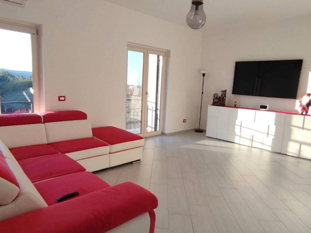 appartamento in vendita a Napoli in zona Chiaiano