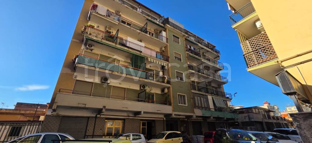 appartamento in vendita a Napoli in zona Bagnoli