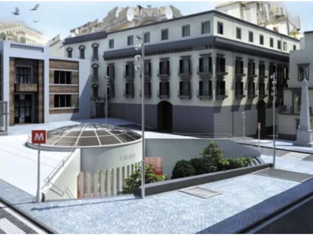 appartamento in vendita a Napoli in zona Chiaia