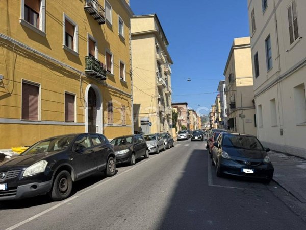 appartamento in vendita a Napoli in zona Bagnoli