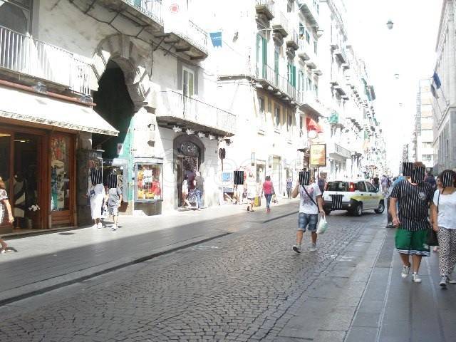 negozio in vendita a Napoli