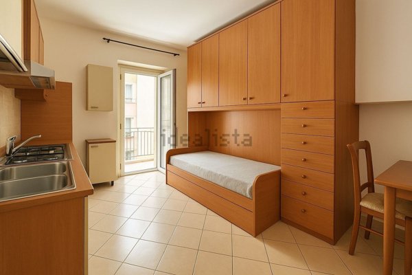 monolocale in vendita a Napoli in zona Stella