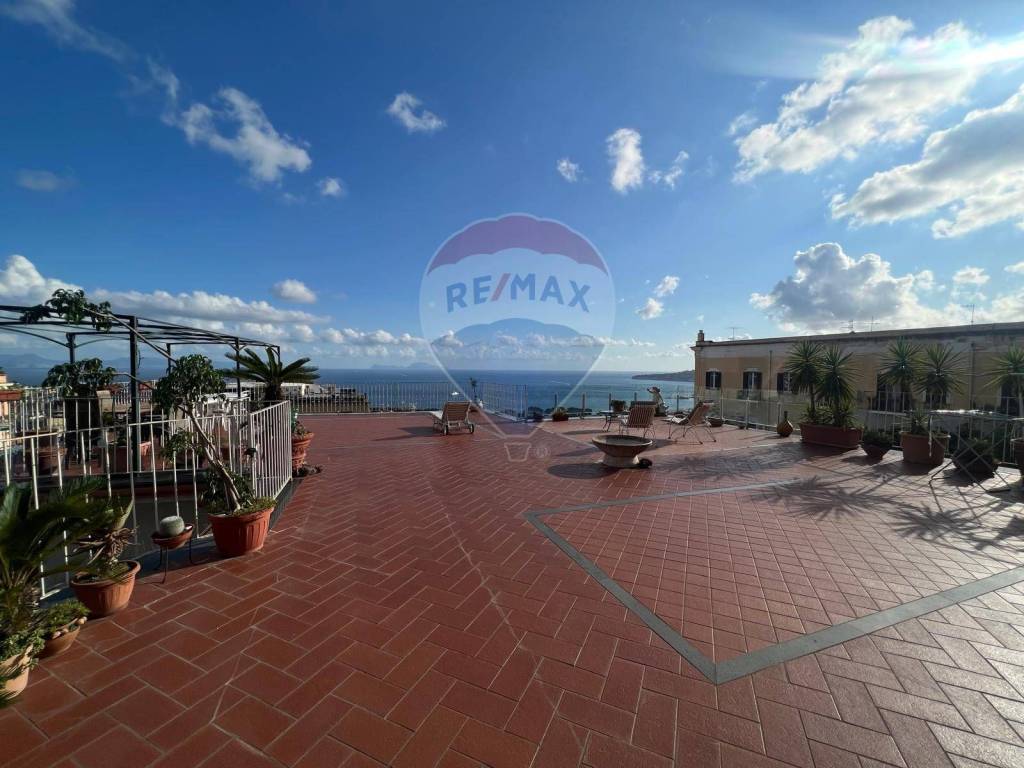 appartamento in vendita a Napoli in zona Vomero