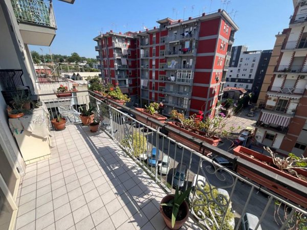 appartamento in vendita a Napoli in zona Zona Industriale-Ferrovia