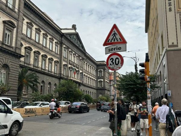 appartamento in vendita a Napoli