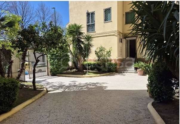 appartamento in vendita a Napoli in zona Vomero