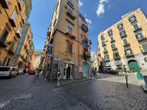 appartamento in vendita a Napoli
