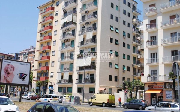 appartamento in vendita a Napoli in zona Fuorigrotta