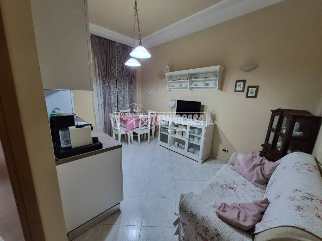 appartamento in vendita a Napoli in zona Fuorigrotta