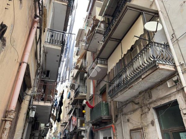 appartamento in vendita a Napoli in zona Mercato