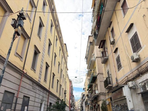 appartamento in vendita a Napoli in zona Mercato