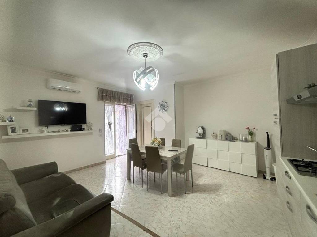 appartamento in vendita a Napoli in zona Secondigliano