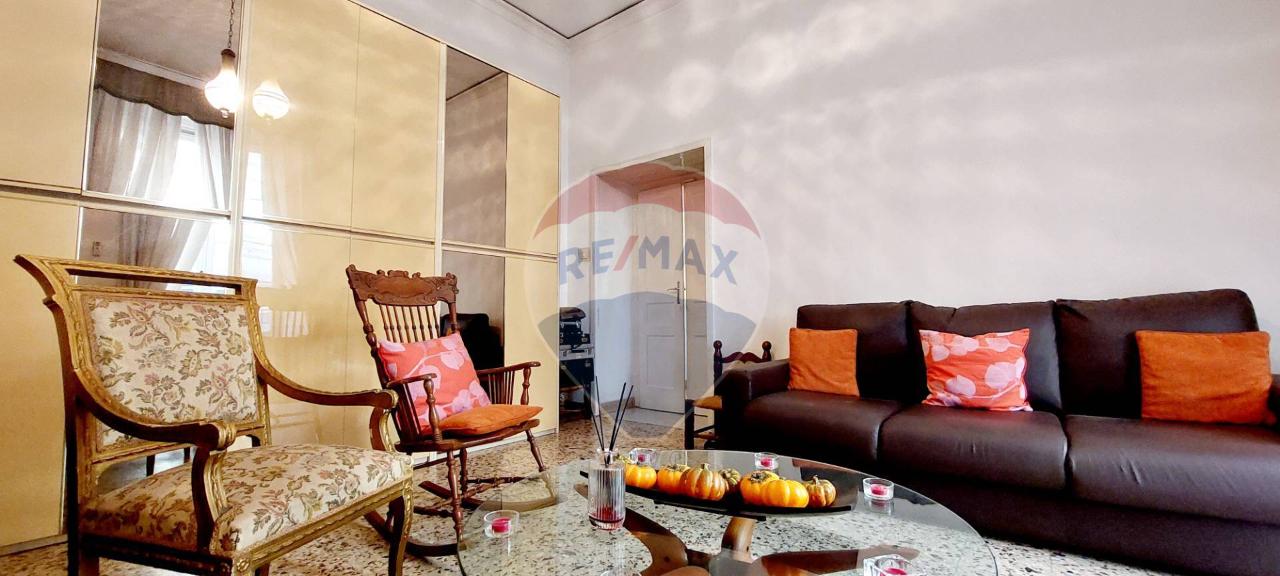 appartamento in vendita a Napoli in zona Pendino / San Giuseppe