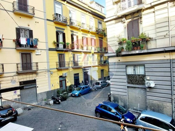 appartamento in vendita a Napoli in zona Pendino / San Giuseppe