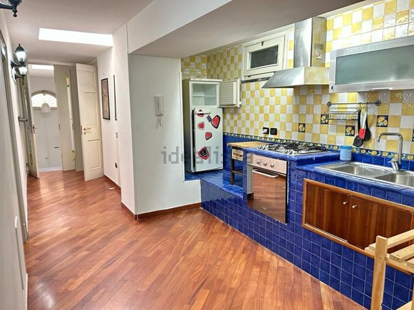 appartamento in vendita a Napoli in zona San Ferdinando