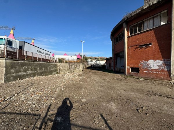 appartamento in vendita a Napoli in zona Fuorigrotta