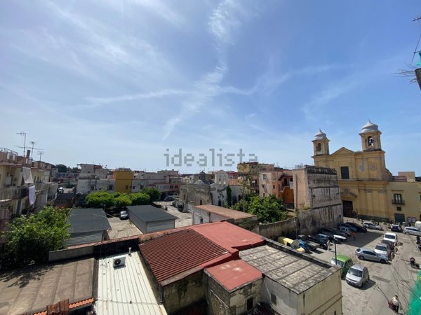 casa indipendente in vendita a Napoli in zona Barra
